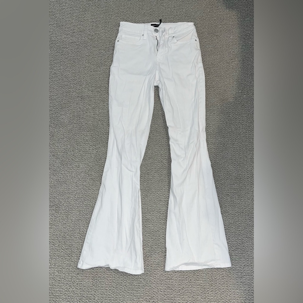 ⚡️YMI White Flared Pants